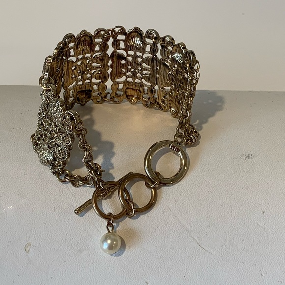 Filigree Cuff Bracelet - Picture 4 of 4